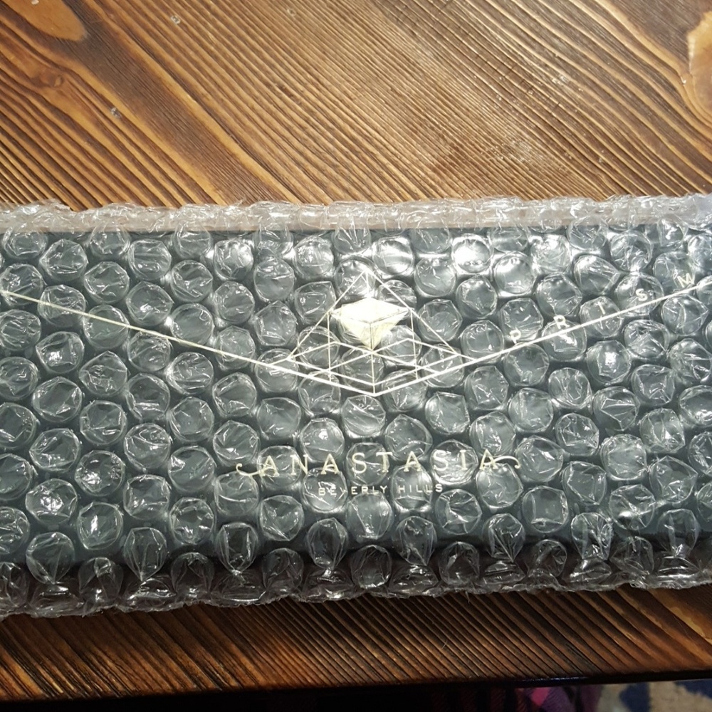 Anastasia Prism Palette BRAND NEW